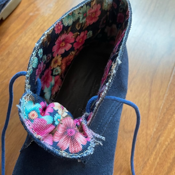 Leather Suede Soft Moc High Top Shoe or Bootie - Picture 4 of 6